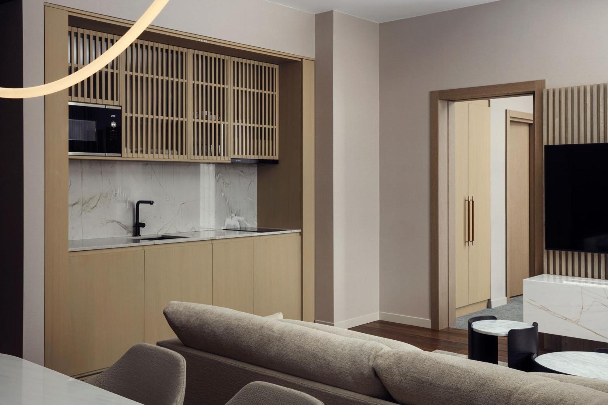 Courtyard By Marriott Hotel